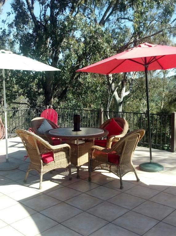 Rainbow Guest House Fallbrook Esterno foto