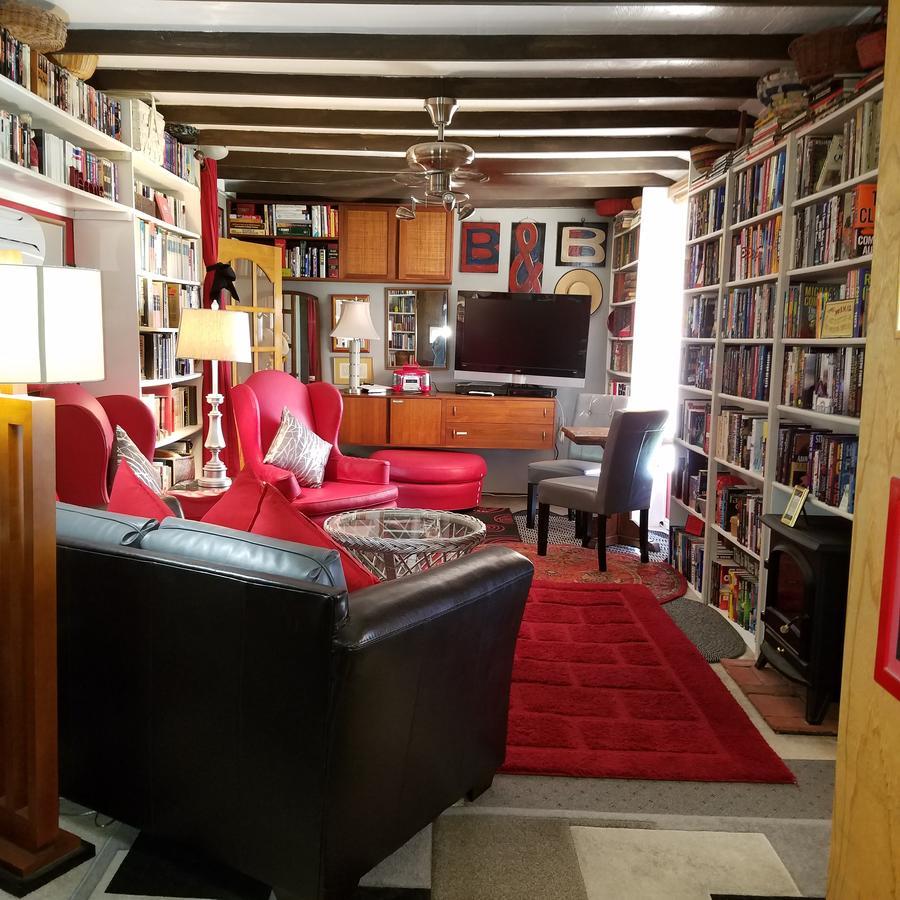 Rainbow Guest House Fallbrook Esterno foto