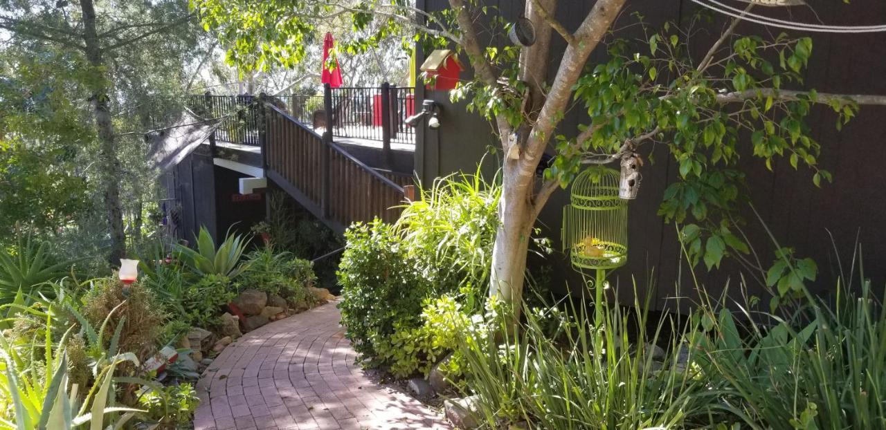 Rainbow Guest House Fallbrook Esterno foto
